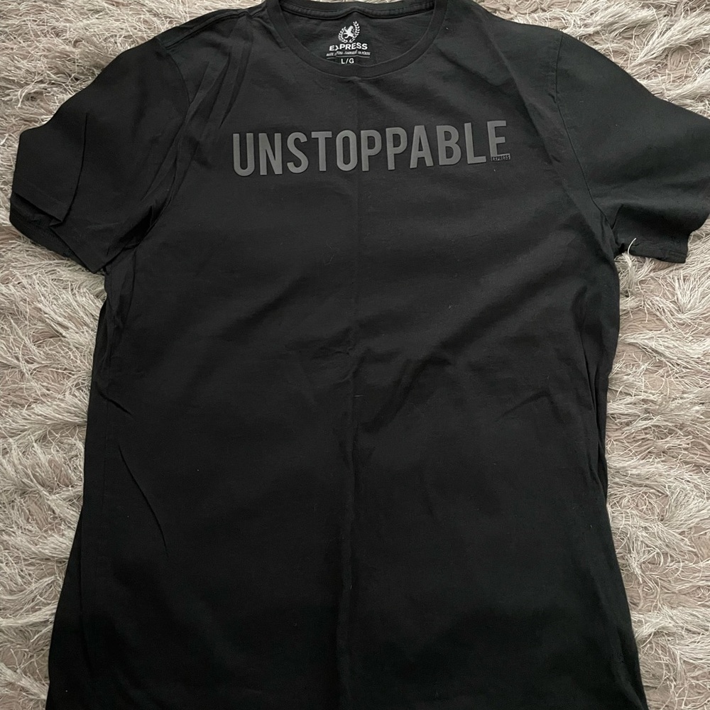 Express black graphic tee